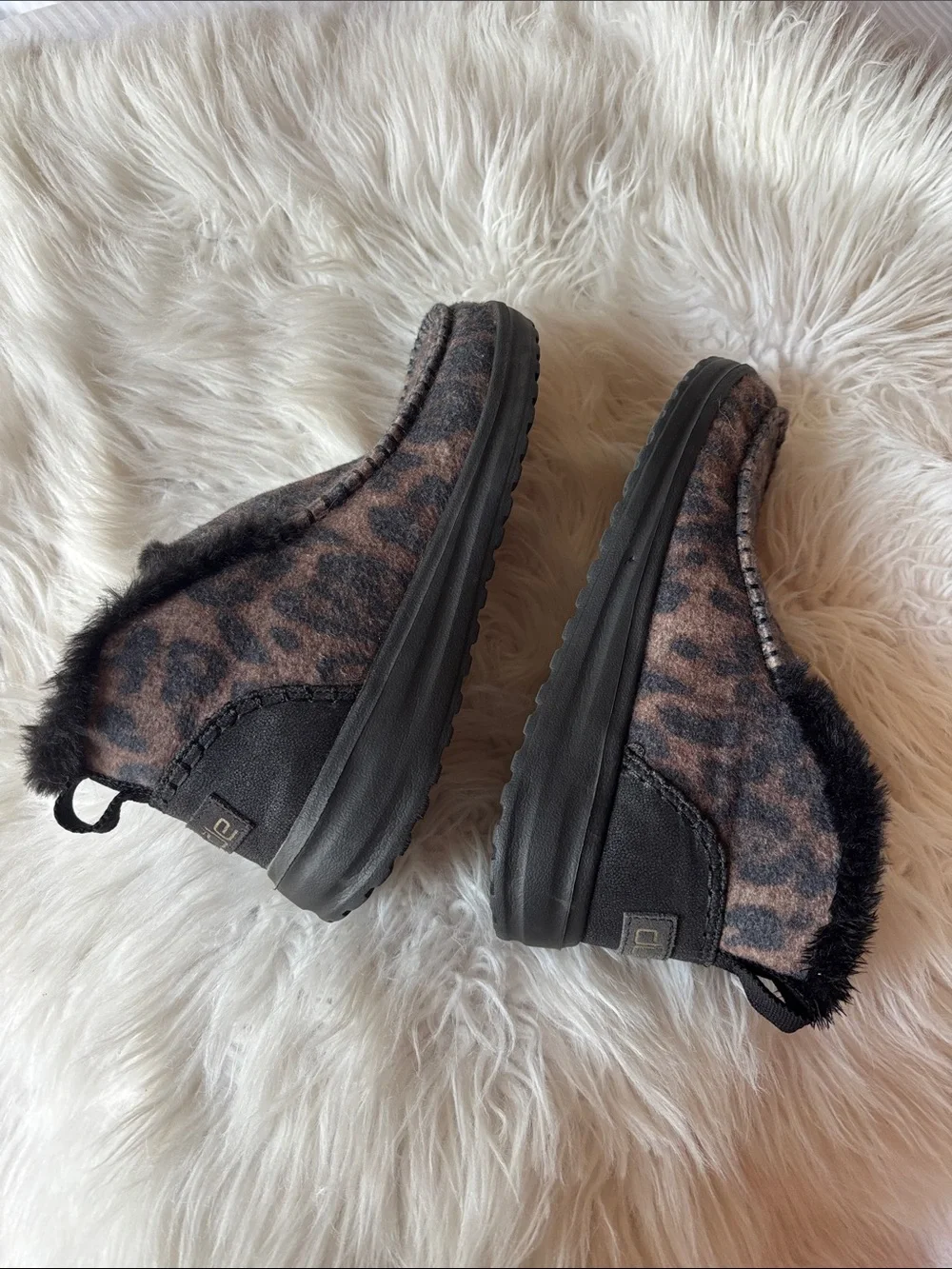 Hey Dude Denny Leopard Print Fur Lined Slip-On Boots in Brown and Black Size 9